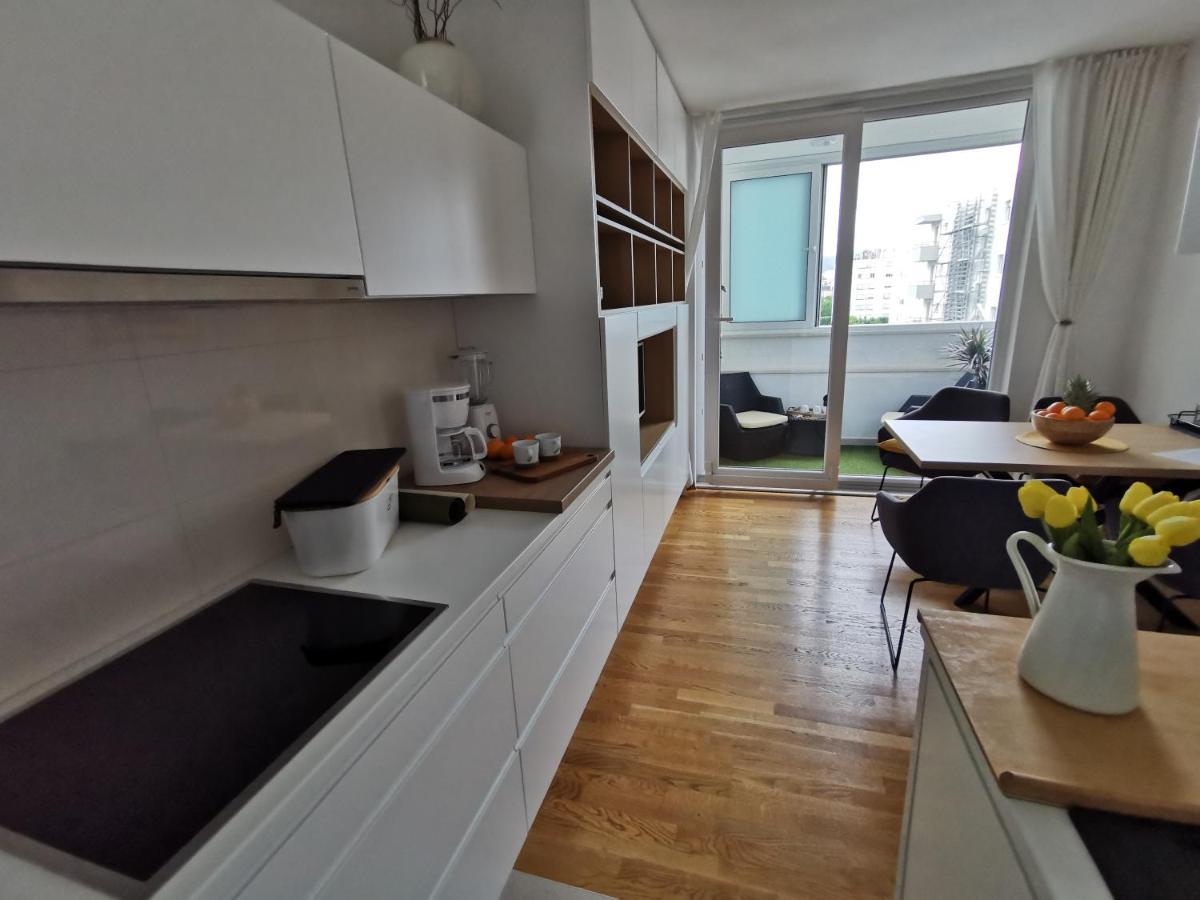 White 5 Apartment สปลิท ภายนอก รูปภาพ