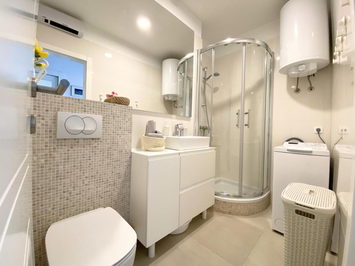 White 5 Apartment สปลิท ภายนอก รูปภาพ