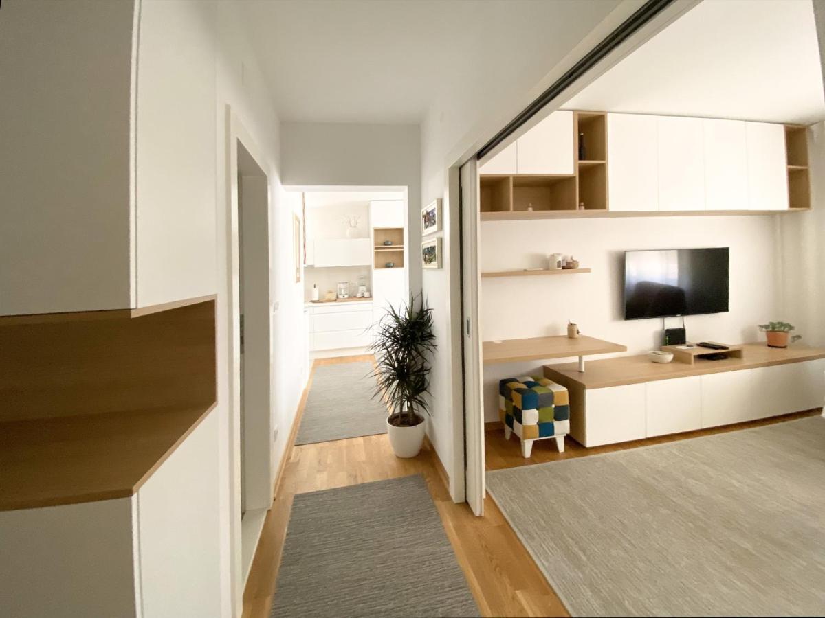 White 5 Apartment สปลิท ภายนอก รูปภาพ