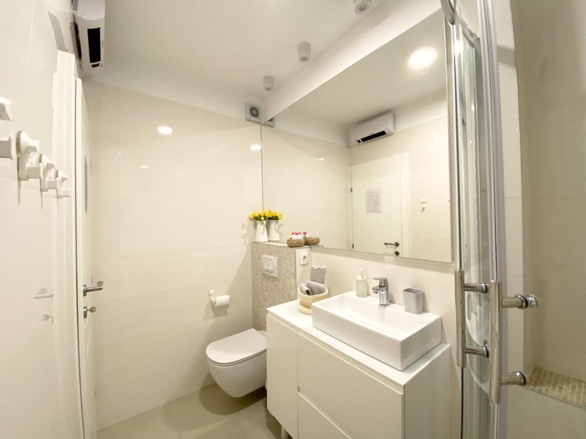 White 5 Apartment สปลิท ภายนอก รูปภาพ